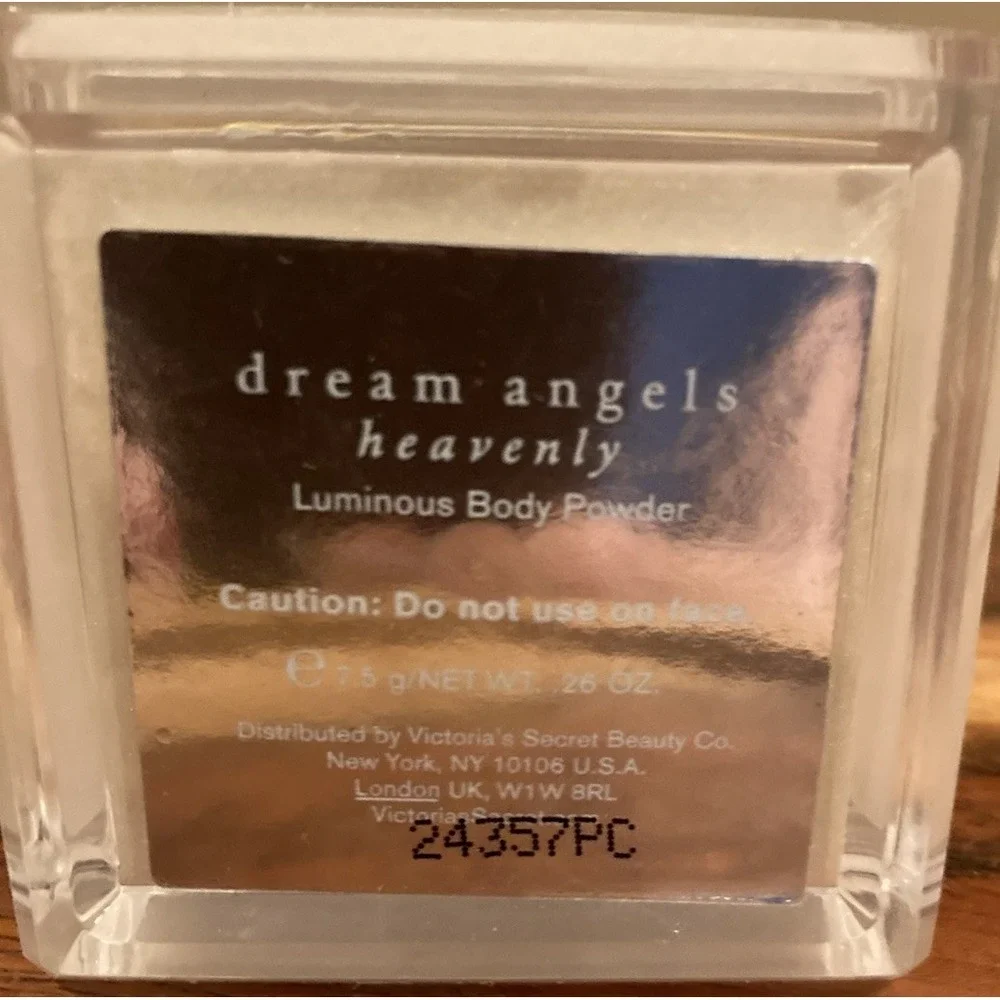 Victoria's Secret Dream‎ Angels Heavenly Luminous Body Powder .26 Oz Discontinue